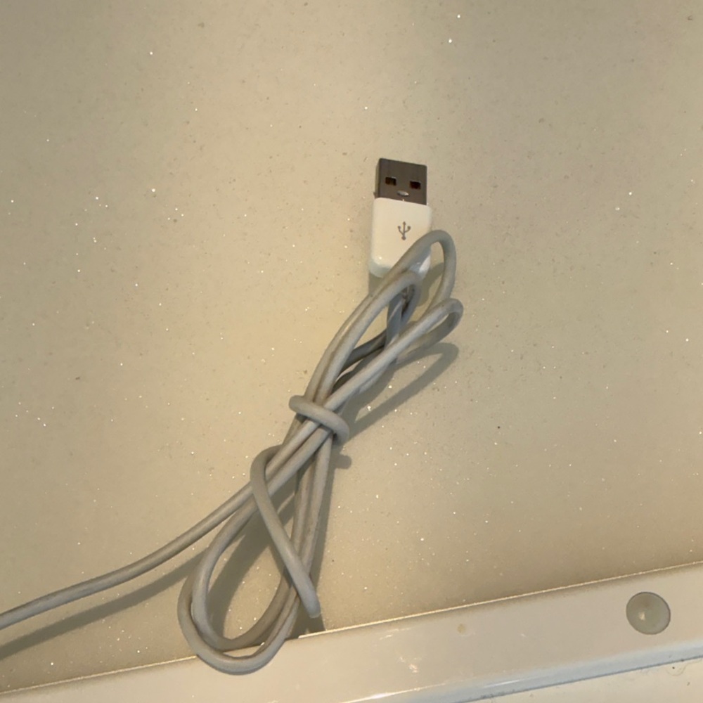 Apple Keyboard USB connection - Picture 5 of 9